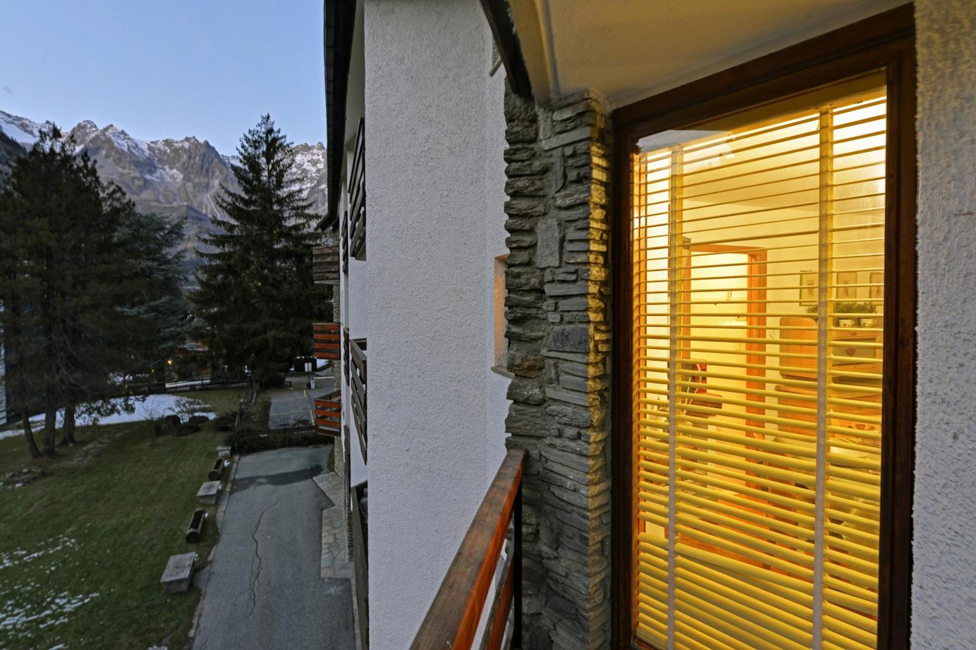Dulci Du Mont Blanc Daire Courmayeur Dış mekan fotoğraf