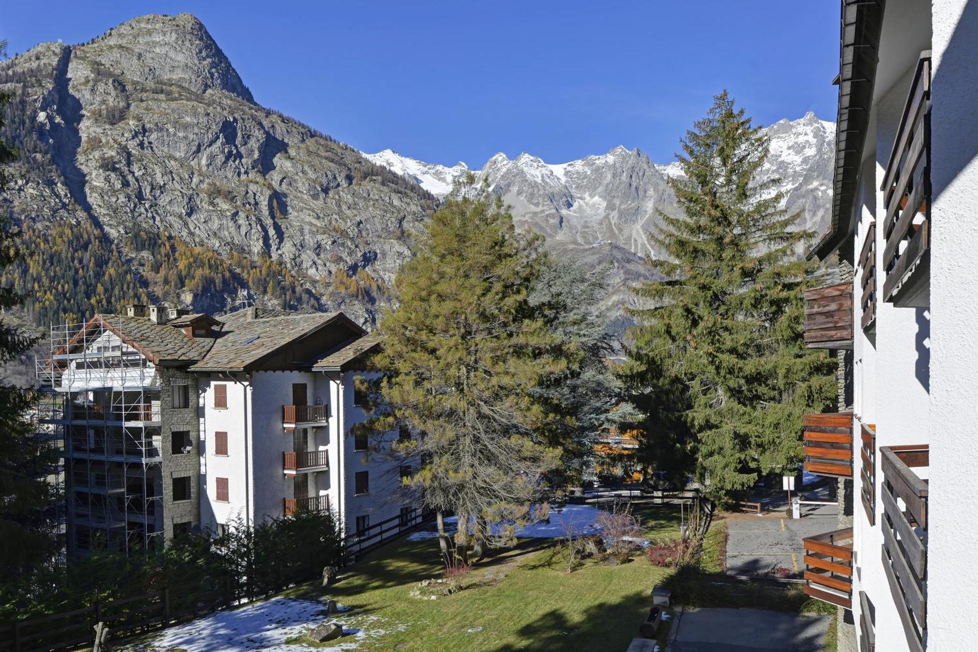 Dulci Du Mont Blanc Daire Courmayeur Dış mekan fotoğraf